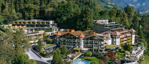 Ihre Quellenhof Luxury Resorts in Südtirol und am Gardasee Ihre Quellenhof Luxury Resorts in Südtirol und am Gardasee